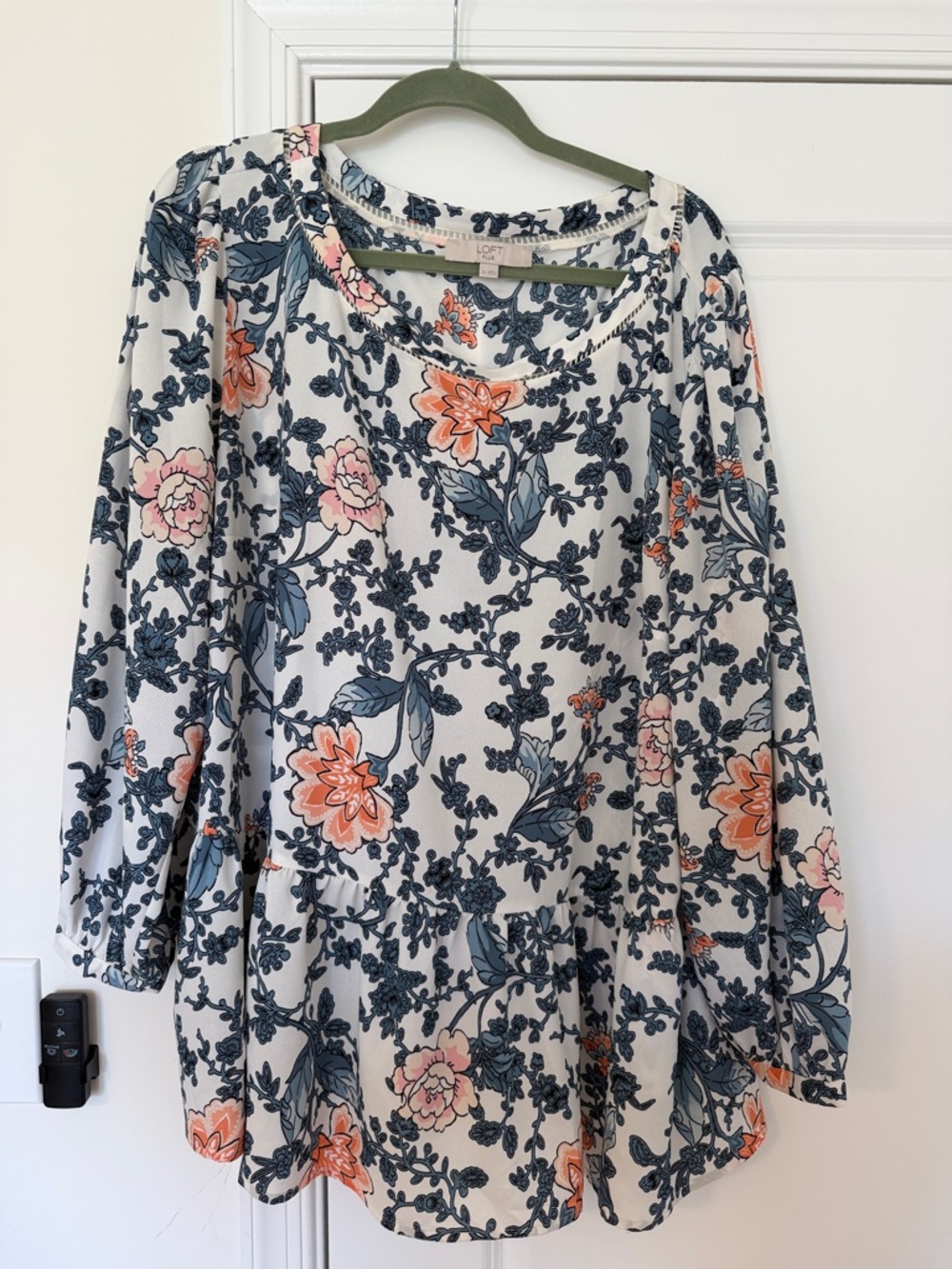 NWOT LOFT Cream Floral Peplum Blouse with Navy and Coral Flowers